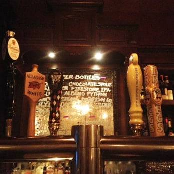 DiWine - Wine Bars Near Me - Astoria, New York