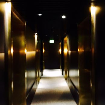 Nobu Hotel Shoreditch - Moody hallway - Hotels Near Me - London, LND