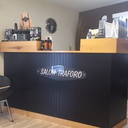 Salon Traforo - Front desk