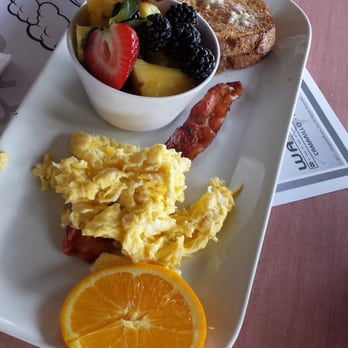 Waypoint Cafe - This is one of their kids meals! Pretty good offering I think for a little one. - American Near Me - Camarillo, California Waypoint Cafe - This is one of their kids meals! Pretty good offering I think for a little one. - American Near Me - Camarillo, California