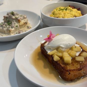 The Brewpaddle Cafe - Biscuits and gravy, French toast and the bowl. - Breakfast & Brunch Near Me - Biloxi, Mississippi The Brewpaddle Cafe - Biscuits and gravy, French toast and the bowl. - Breakfast & Brunch Near Me - Biloxi, Mississippi