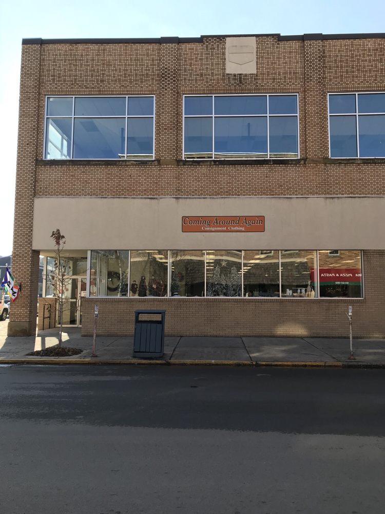 COMING AROUND AGAIN Updated September 2024 119 3rd St, Elkins, West