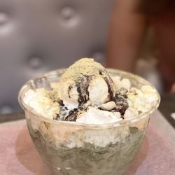 Greentea bingsu with ice cream