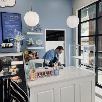 Nothing Bundt Cakes - Order counter - Desserts Near Me - Mesa, Arizona