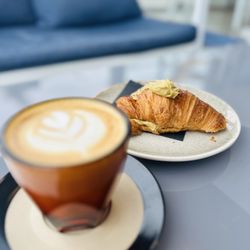 Kaffeine Espresso Bar - Cappuccino
