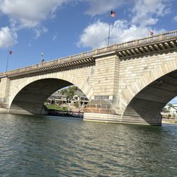 Rubba Duck Safari - LONDON (not France) Bridge