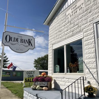 The Olde Bank - A 1910 bank! - Ice Cream & Frozen Yogurt Near Me - Mt. Summit, Indiana The Olde Bank - A 1910 bank! - Ice Cream & Frozen Yogurt Near Me - Mt. Summit, Indiana