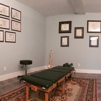 Reena Pathak, DC - Chiropractors Near Me - Windsor, Ontario
