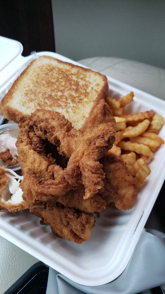 LAYNE’S CHICKEN FINGERS Updated September 2024 12 Photos & 30 Reviews 1780 Greens Prairie