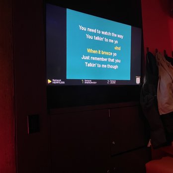 Rock Box - View of the screen with lyrics - Karaoke Near Me - Seattle, Washington