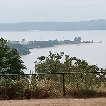Sunset Hill Park - Parks Near Me - Seattle, Washington Sunset Hill Park - Parks Near Me - Seattle, Washington