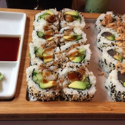 Dragon roll and Makifornia roll