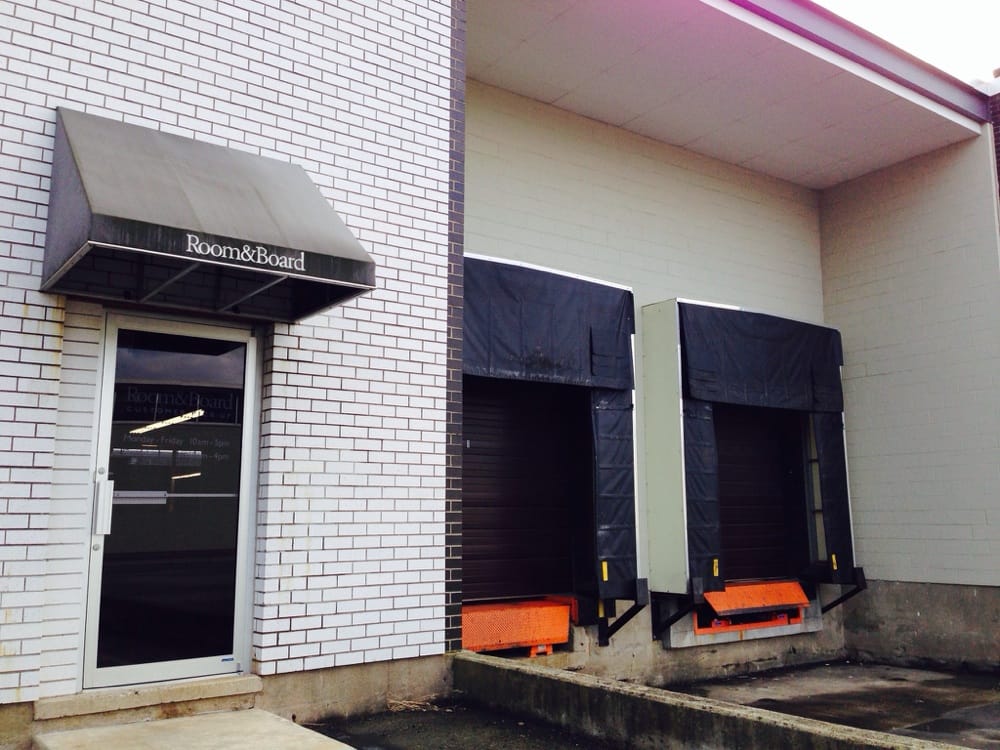 ROOM & BOARD DELIVERY CENTER Updated August 2024 9 Garden St