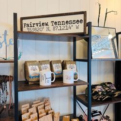 Uncle Lenny's Country Cafe - Merch area