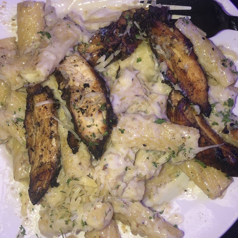 Phlavz - Alfredo Sauce - Sports Bars Near Me - Chicago, Illinois Phlavz - Alfredo Sauce - Sports Bars Near Me - Chicago, Illinois