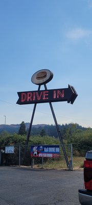 K & R Drive-Inn by null