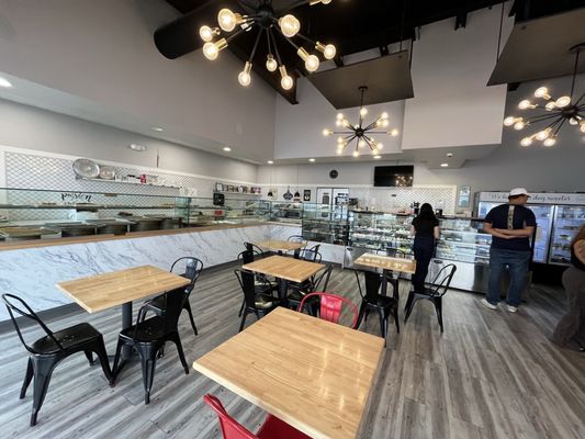 Suzie's Pastry Shoppe by null