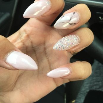 Lani's Nails - Nail Technicians Near Me - Lihue, Hawaii
