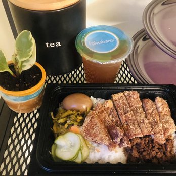 Tapioca Express - Pork Chop Bento Meal (comes with Green Tea) - Taiwanese Near Me - Redmond, Washington Tapioca Express - Pork Chop Bento Meal (comes with Green Tea) - Taiwanese Near Me - Redmond, Washington