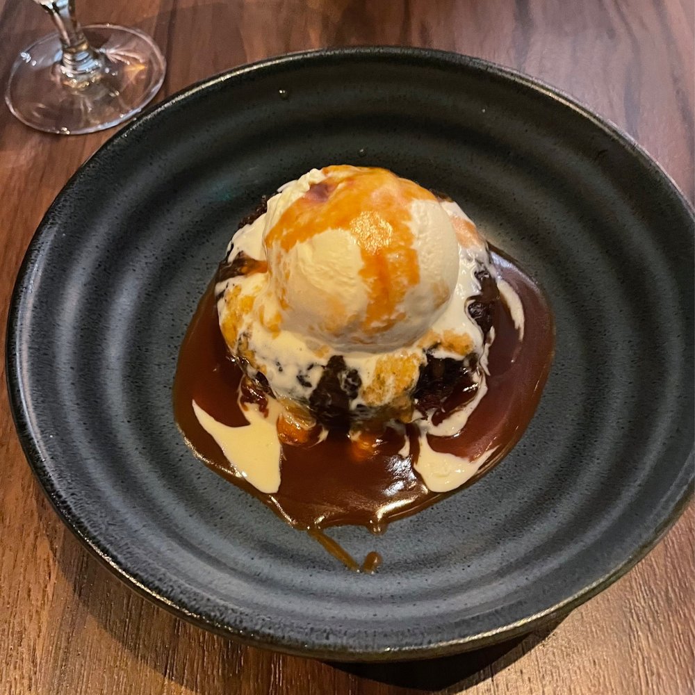 Ramsay's Kitchen - Sticky toffee pudding - New American Near Me - Las Vegas, Nevada Ramsay's Kitchen - Sticky toffee pudding - New American Near Me - Las Vegas, Nevada