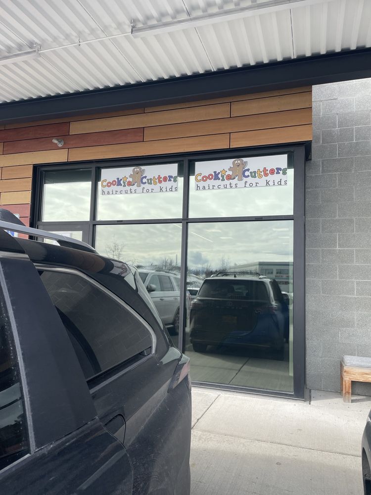 COOKIE CUTTERS HAIRCUTS FOR KIDS Updated September 2024 11124 Old Seward Hwy, Anchorage