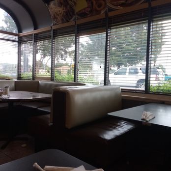 Woodbridge Restaurant - a view of the outside of the restaurant - American Near Me - Oklahoma City, Oklahoma