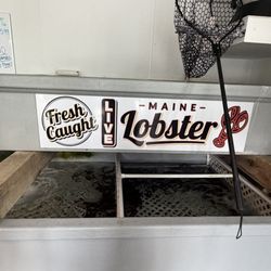 Mainely Seafood Company - Fresh caught lobster