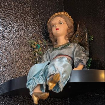 The Artisan - Antiques Near Me - Vacaville, California The Artisan - Antiques Near Me - Vacaville, California