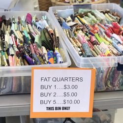 Heart To Heart Fabrics & More - Fat quarters