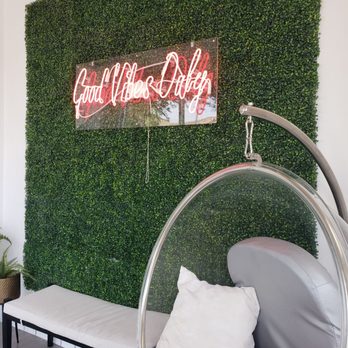 Ding Tea Fontana - Interior - Bubble Tea Near Me - Fontana, California