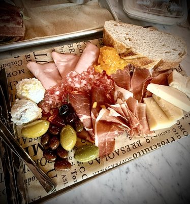 La Salumeria by null