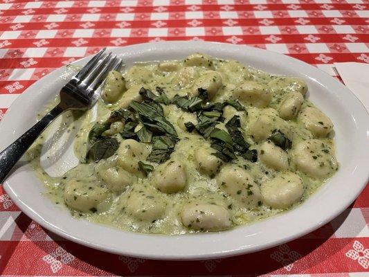 Vince's Italian Restaurant & Pizzeria by null