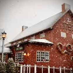 Charlton Tavern