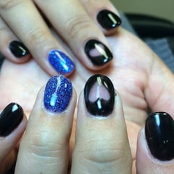 Gloss N Glam - Sculpted acrylic nails w gel polish done by Maylei (I was so in love with these nails! She kept them as short as possible, per my request.)