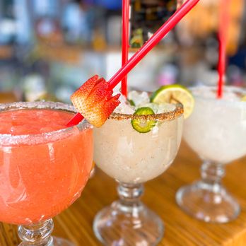 Salsa Limón - Full bar, happy hour rocks, with world famous Margaritas, on the rocks or frozen plus great Micheladas. - Tacos Near Me - Fort Worth, Texas Salsa Limón - Full bar, happy hour rocks, with world famous Margaritas, on the rocks or frozen plus great Micheladas. - Tacos Near Me - Fort Worth, Texas