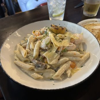 Frank G's Place - Lemon basil shrimp pasta - American Near Me - Beaver, Pennsylvania