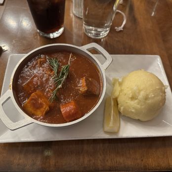 Akadi PDX - Tomato stew with tofu - African Near Me - Portland, Oregon Akadi PDX - Tomato stew with tofu - African Near Me - Portland, Oregon