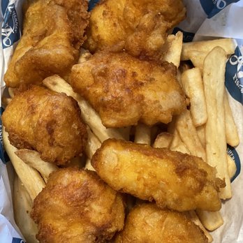 Alabama Fish Bar - Cod fish and French fries. Yes - Seafood Near Me - Cincinnati, Ohio