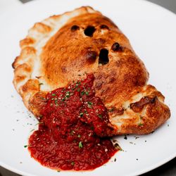 Pane E Vino Pizzeria - Traditional calzone with ricotta and mozzarella