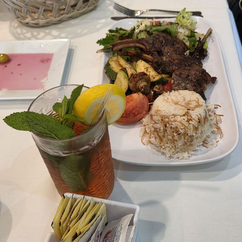 Beit Zaytoon - Lamb chops with Greek salad, sautéed vegetables and rice. - Lebanese Near Me - West Hempstead, New York