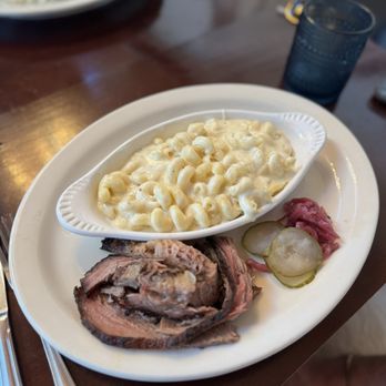 The Boonville Distillery - Brisket and Mac & Cheese - Tacos Near Me - Boonville, California