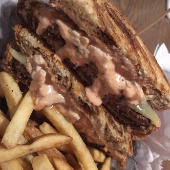 Kildare - Patty melt - Irish Pub Near Me - Marquette, Michigan
