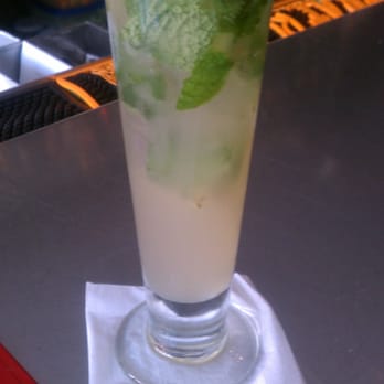 Sugarcane - APPLE GINGER MOJITO!! (If you love ginger beer & love/like apple, you will absolutely LOVE this!) I can't wait to have it again! - Caribbean Near Me - Brooklyn, New York