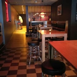 Rekord Bar - Shuffleboard