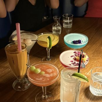 Cold Shoulder Bar - Cocktails - Whiskey Bars Near Me - Los Angeles, California Cold Shoulder Bar - Cocktails - Whiskey Bars Near Me - Los Angeles, California