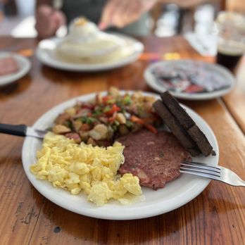 Moke’s Bread And Breakfast - Corned beef hash - Breakfast & Brunch Near Me - Honolulu, Hawaii Moke’s Bread And Breakfast - Corned beef hash - Breakfast & Brunch Near Me - Honolulu, Hawaii