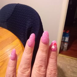 Another beautiful job got my Valentine's Day nails done.