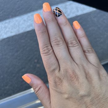 Amazing Nails & Spa - Right hand - Tanning Near Me - Palm Desert, California