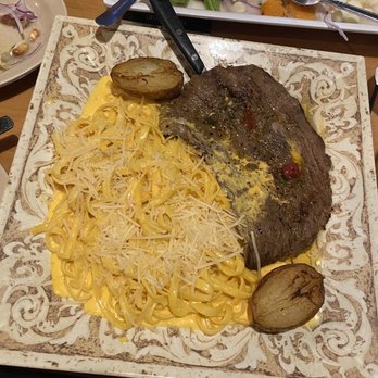 Happy Fish - Fettuccine a la Huancaina con Carne - Peruvian Near Me - Tampa, Florida Happy Fish - Fettuccine a la Huancaina con Carne - Peruvian Near Me - Tampa, Florida