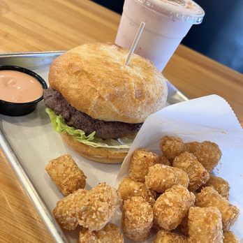 CHOM Burger - Burgers Near Me - American Fork, Utah